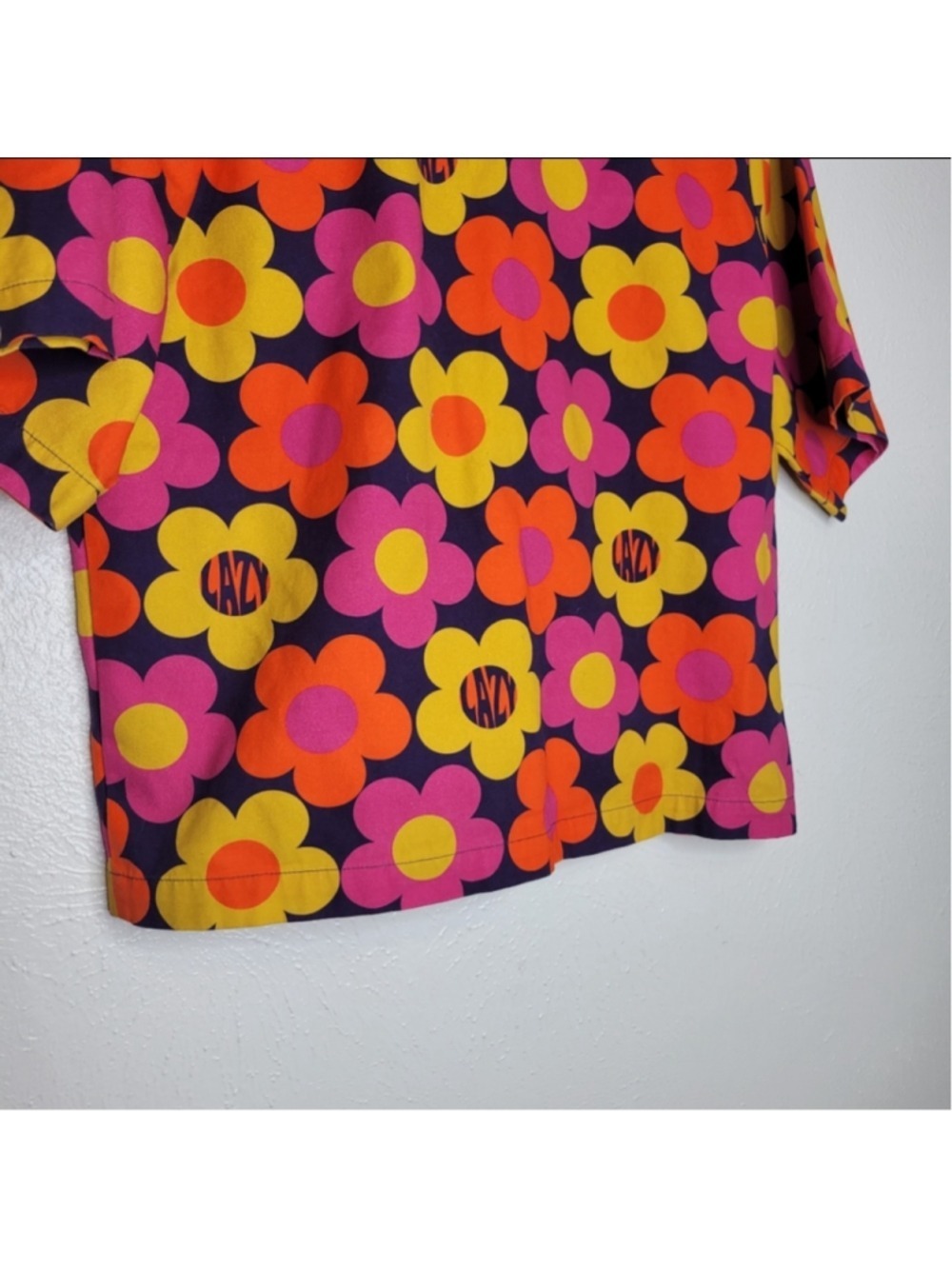 Lazy Oaf '70s Floral Boxy Tee Women's Size Small Retro Colorful Streetwear - Picture 8 of 15